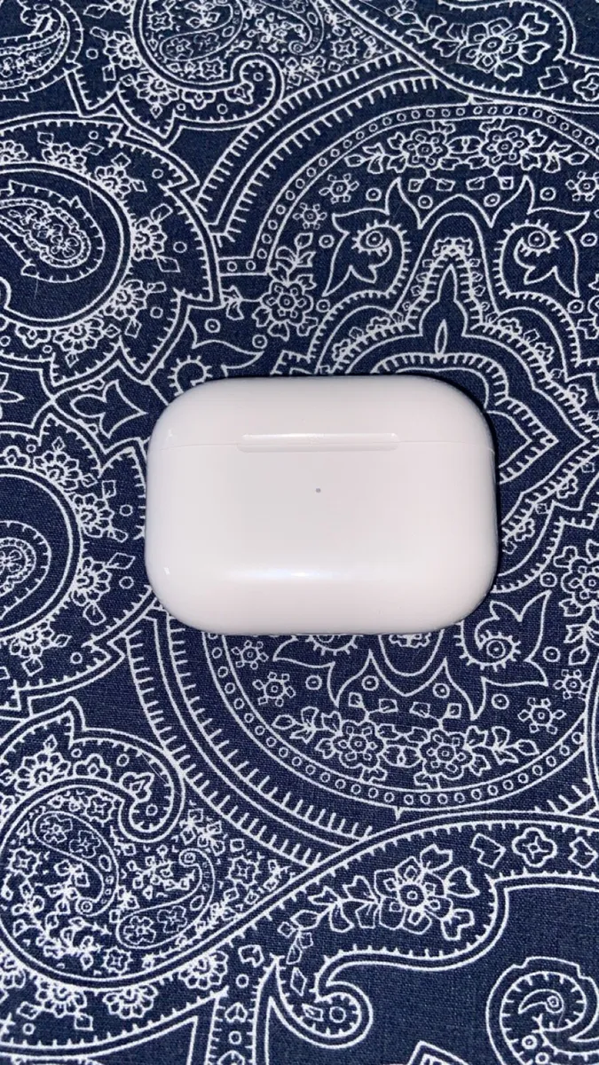 AirPods pros - Image 4