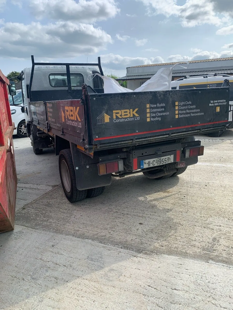 7 1/2 ton Isuzu tipper - Image 3