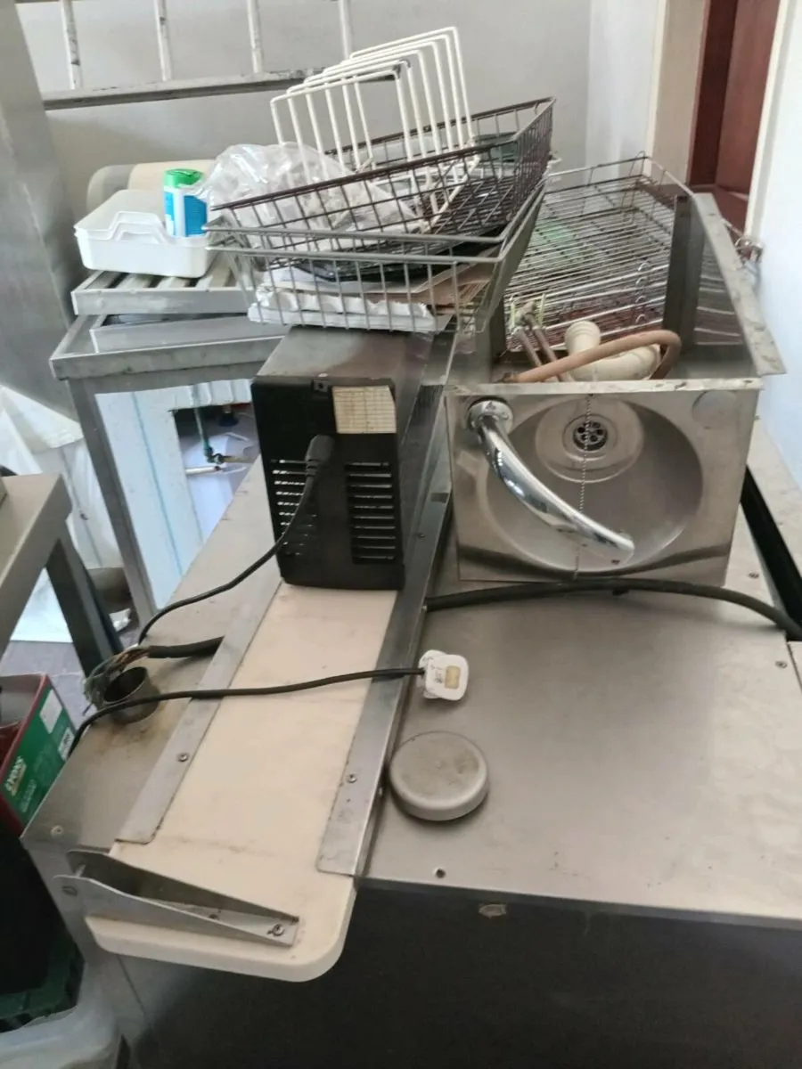 Deli contents - Image 3