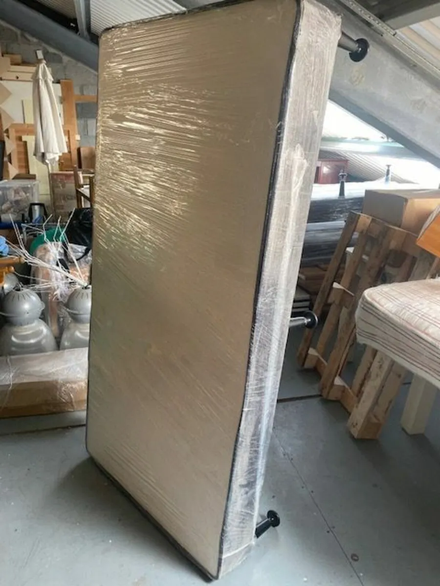 beds - Image 1