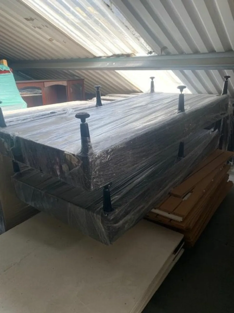 beds - Image 2