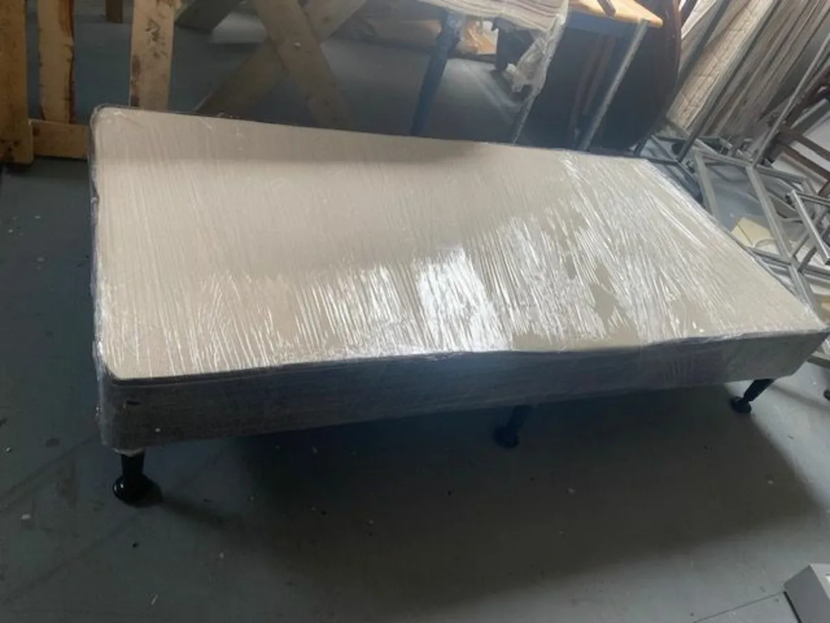 beds - Image 3