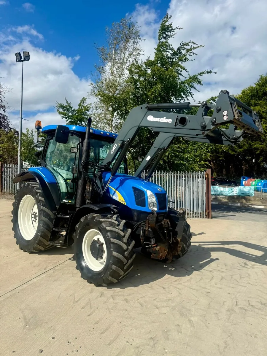 New Holland T6020 - Image 1