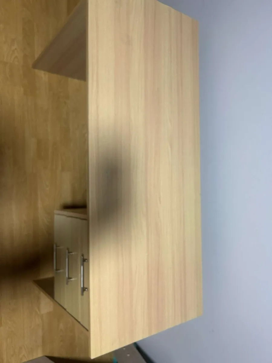 Study/office desk - Image 2
