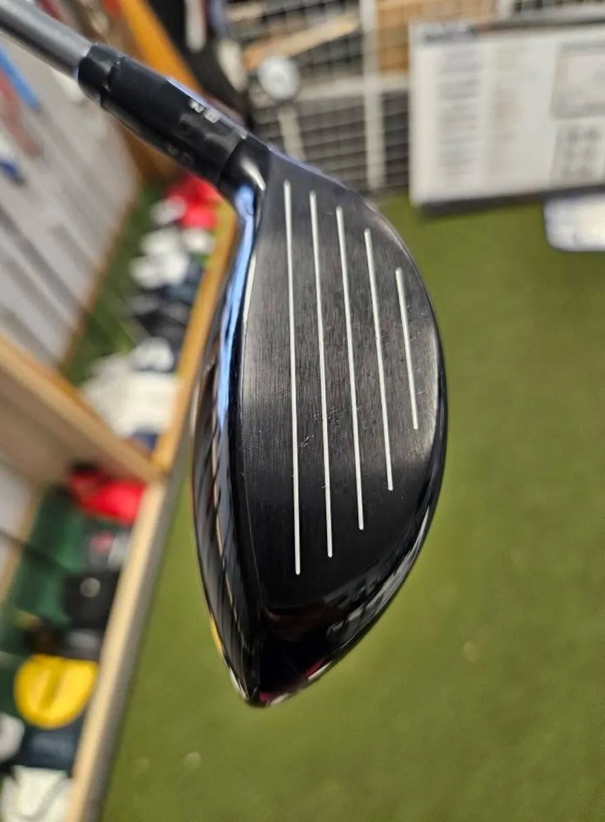 Titleist TSr2 3 Wood - Image 4