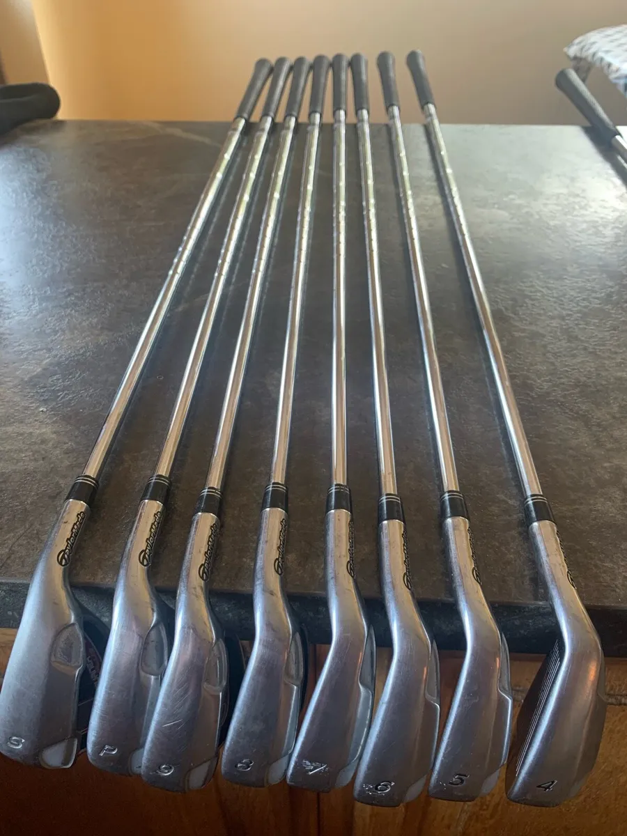 Full set of golf clubs. Taylormade driver & irons - Image 2