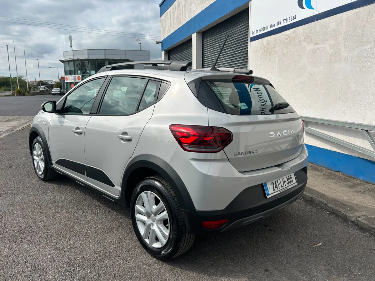 Dacia Sandero Stepway LOW KMS. - Image 3