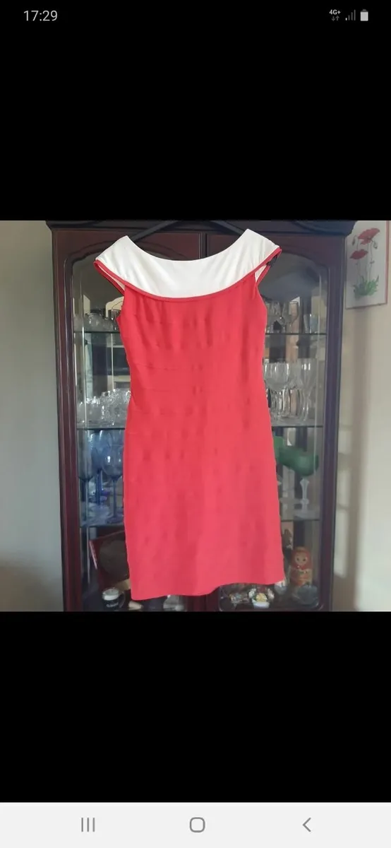 New with tags Tia designer dress Size 12 - Image 4