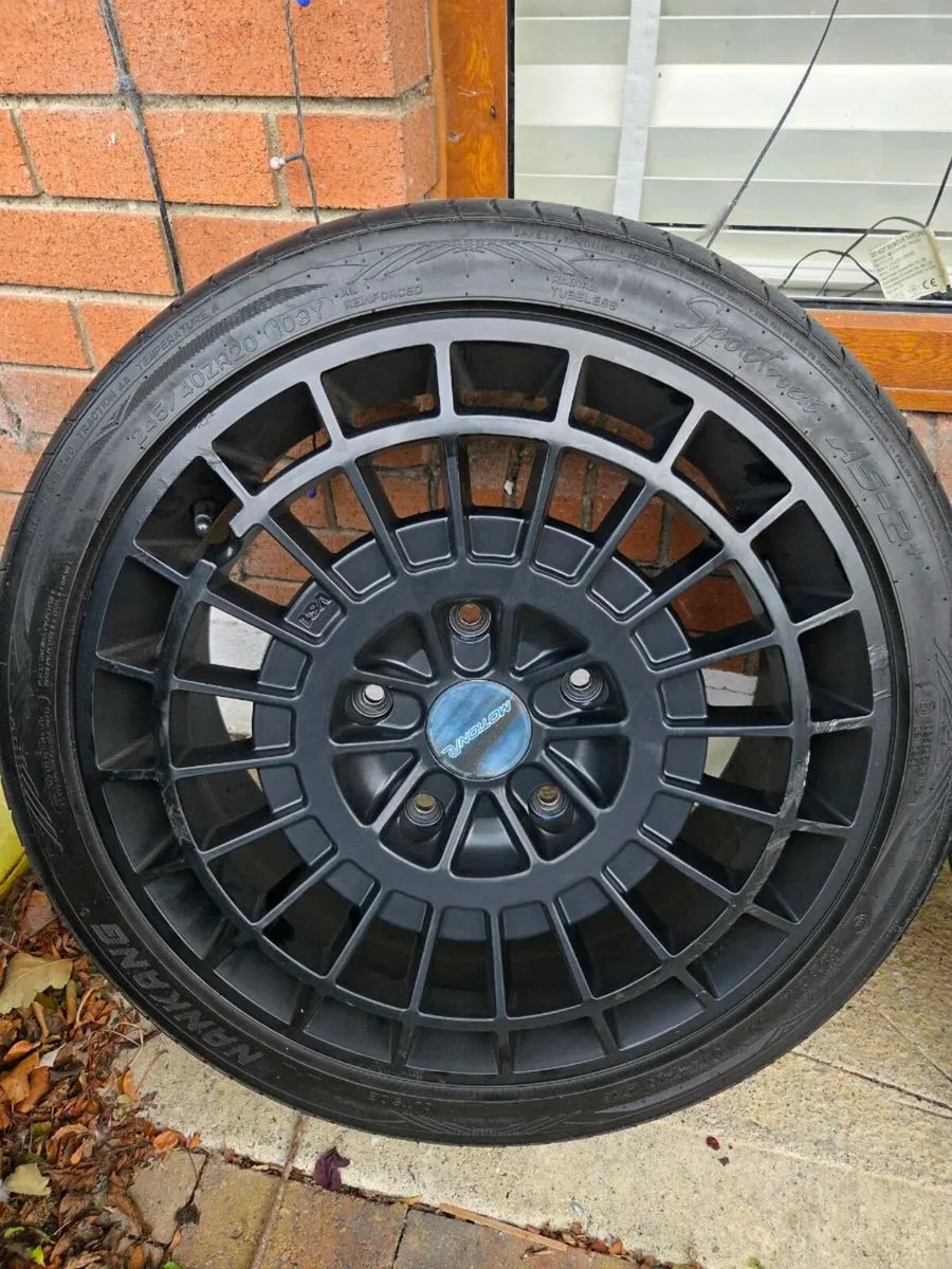20" Motion R vs1 alloy wheels - Image 4
