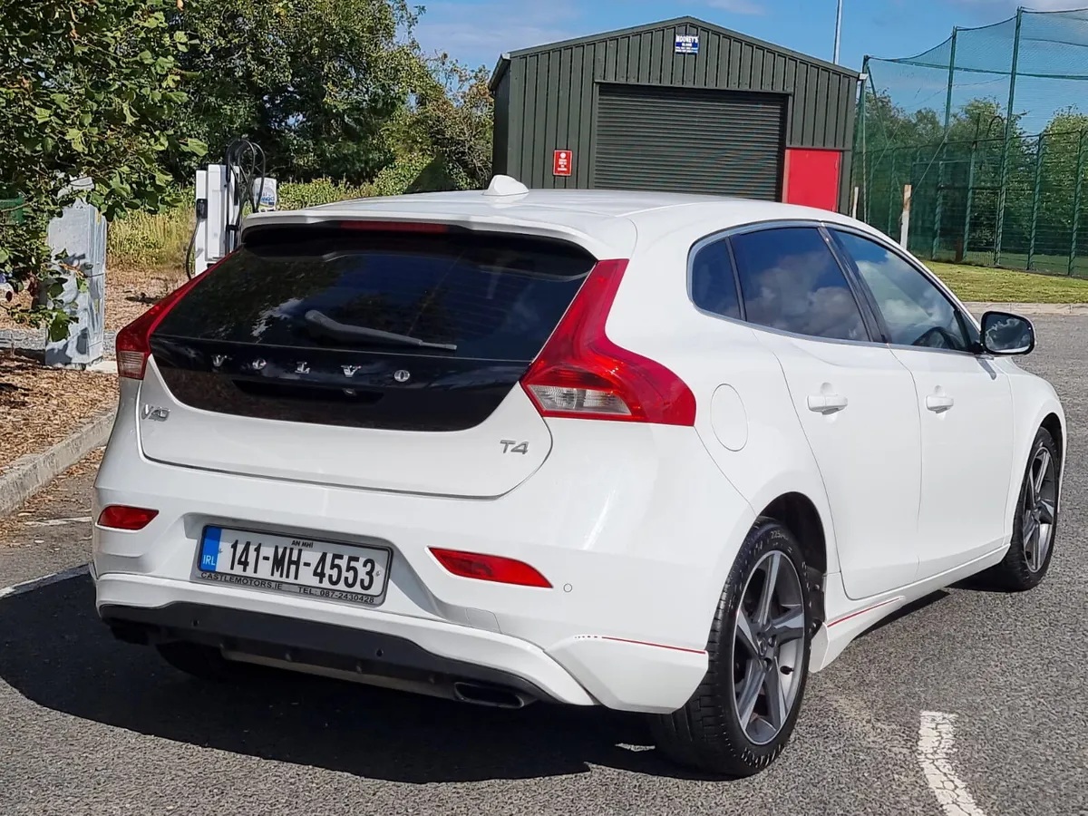 2014 VOLVO V40 AUTOMATIC NCT&TAXED €8,900 - Image 2