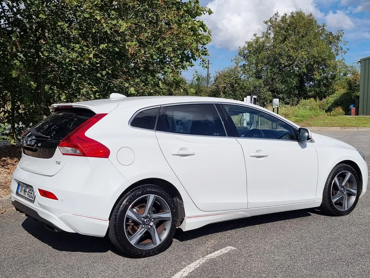 2014 VOLVO V40 AUTOMATIC NCT&TAXED €8,900 - Image 4