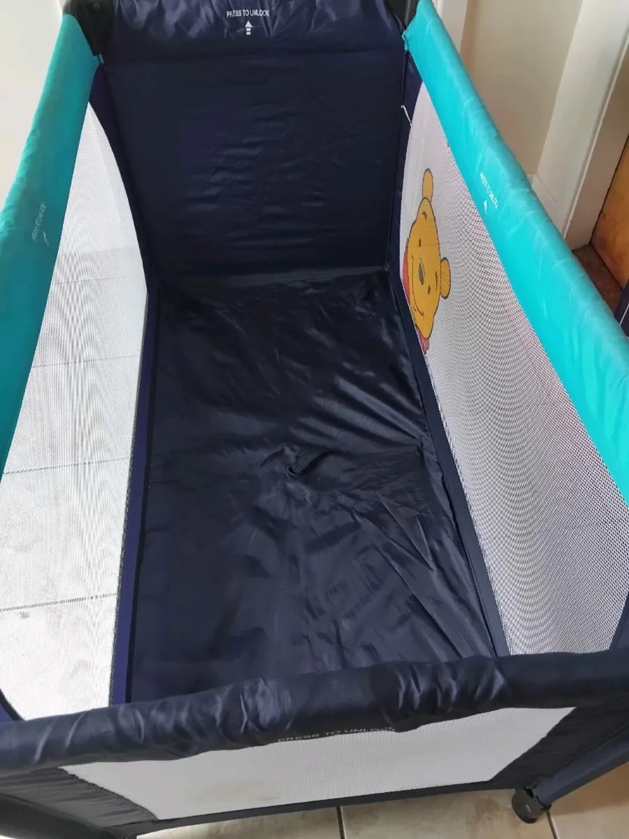 Travel cot - Image 3