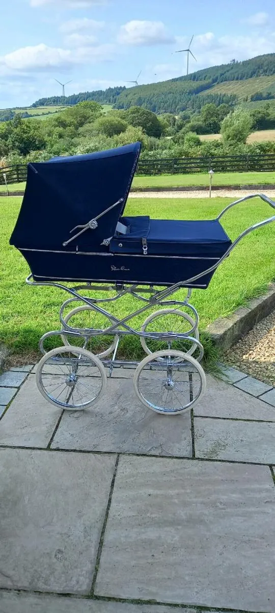 Silver Cross Pram - Image 1