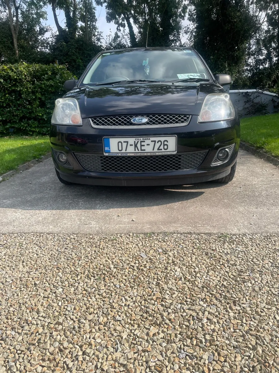 Ford fiesta zetec - Image 1