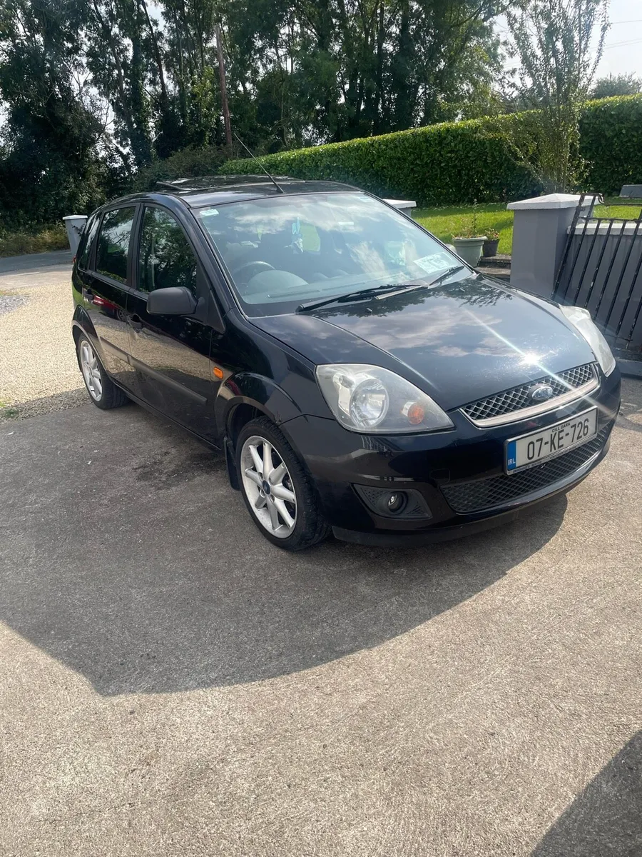 Ford fiesta zetec - Image 2