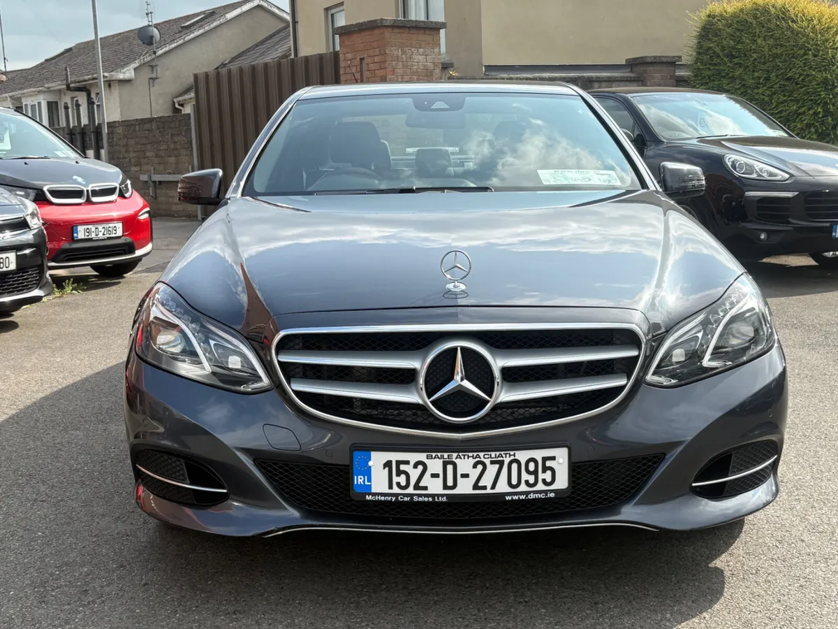 151 Mercedes-Benz E220 SE Auto *Low Kils* - Image 2
