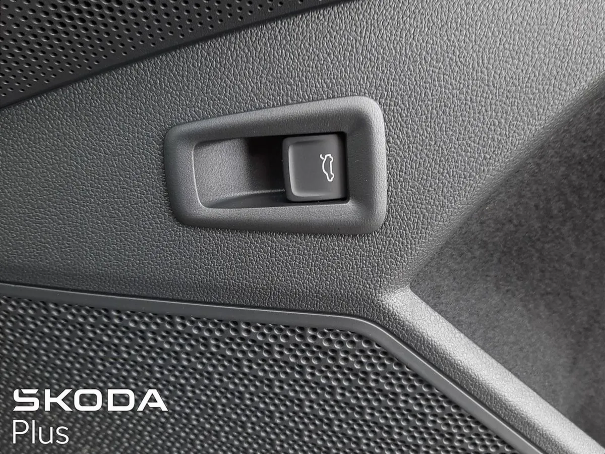 Skoda Kodiaq  full Black Leather winter Pack elec - Image 3