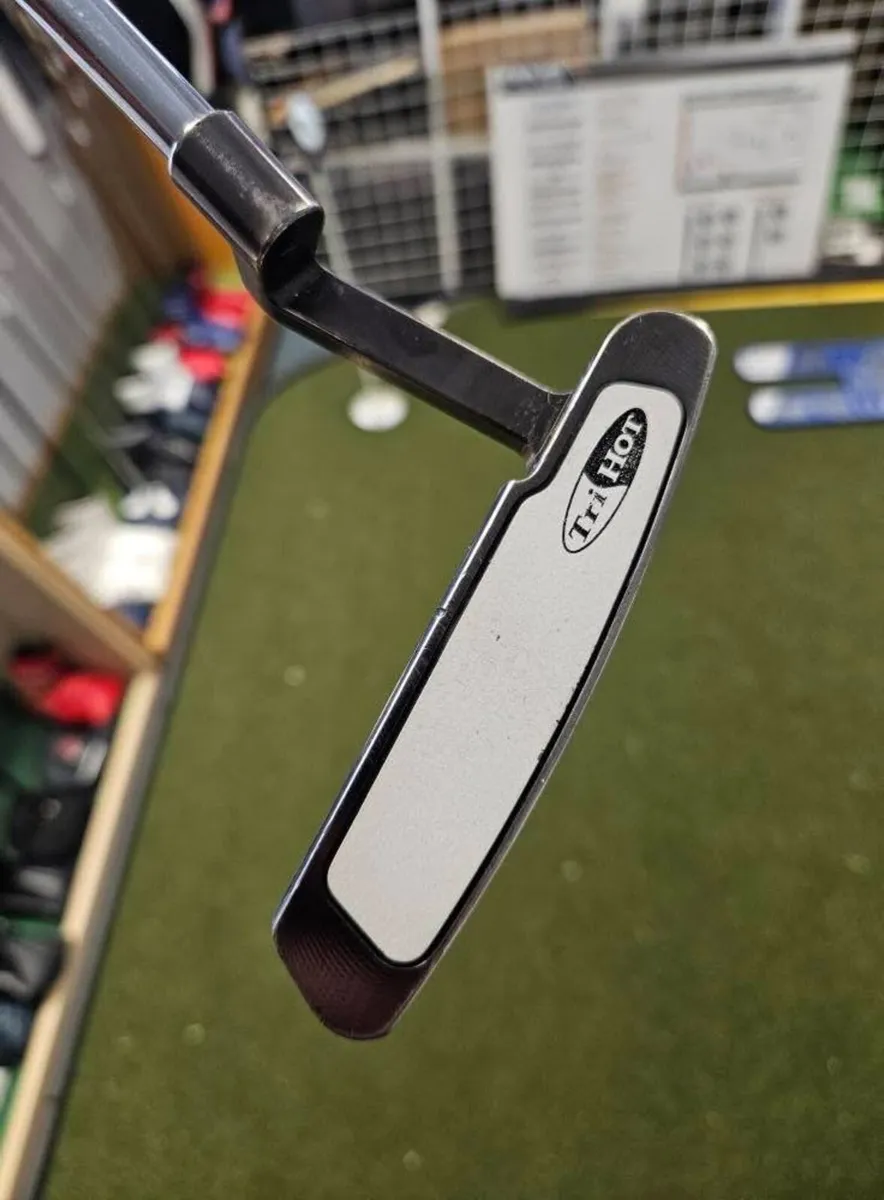 Odyssey Tri Hot #3 Putter - Image 4