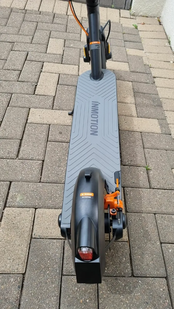 InMotion Climber Electric Scooter - Image 3