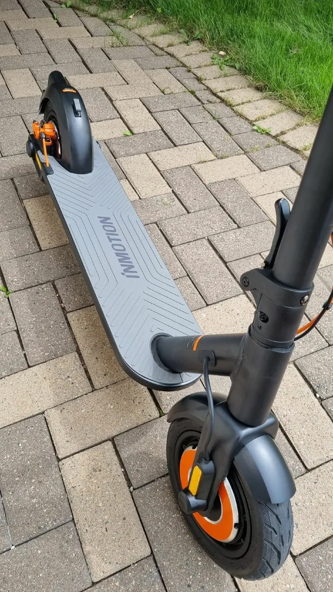 InMotion Climber Electric Scooter - Image 4