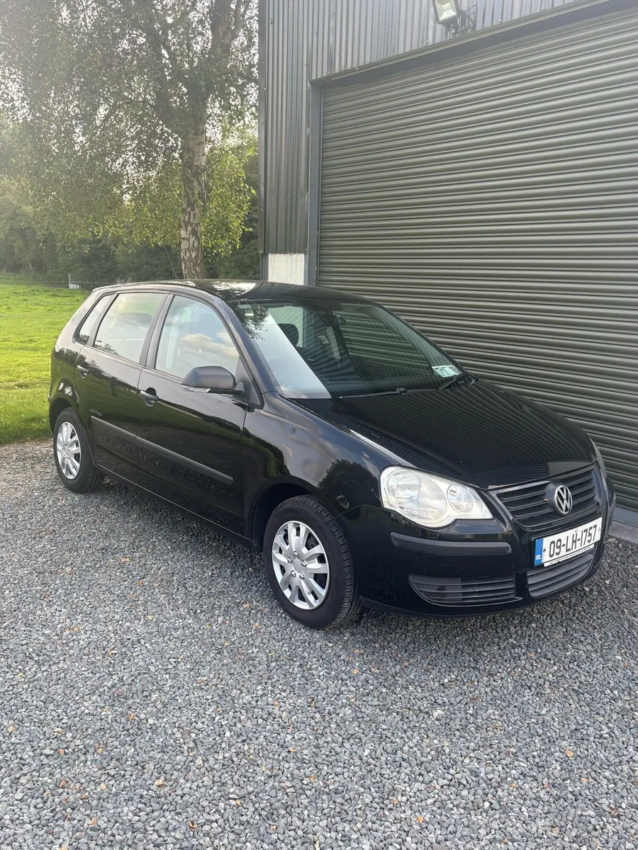 Vw polo Low Km apple car play - Image 1