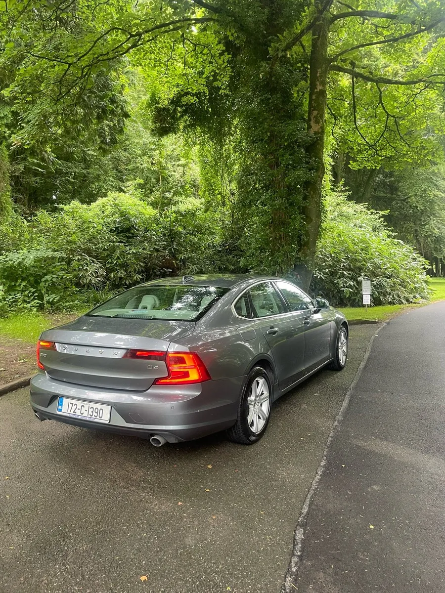 Volvo S90 - Image 1
