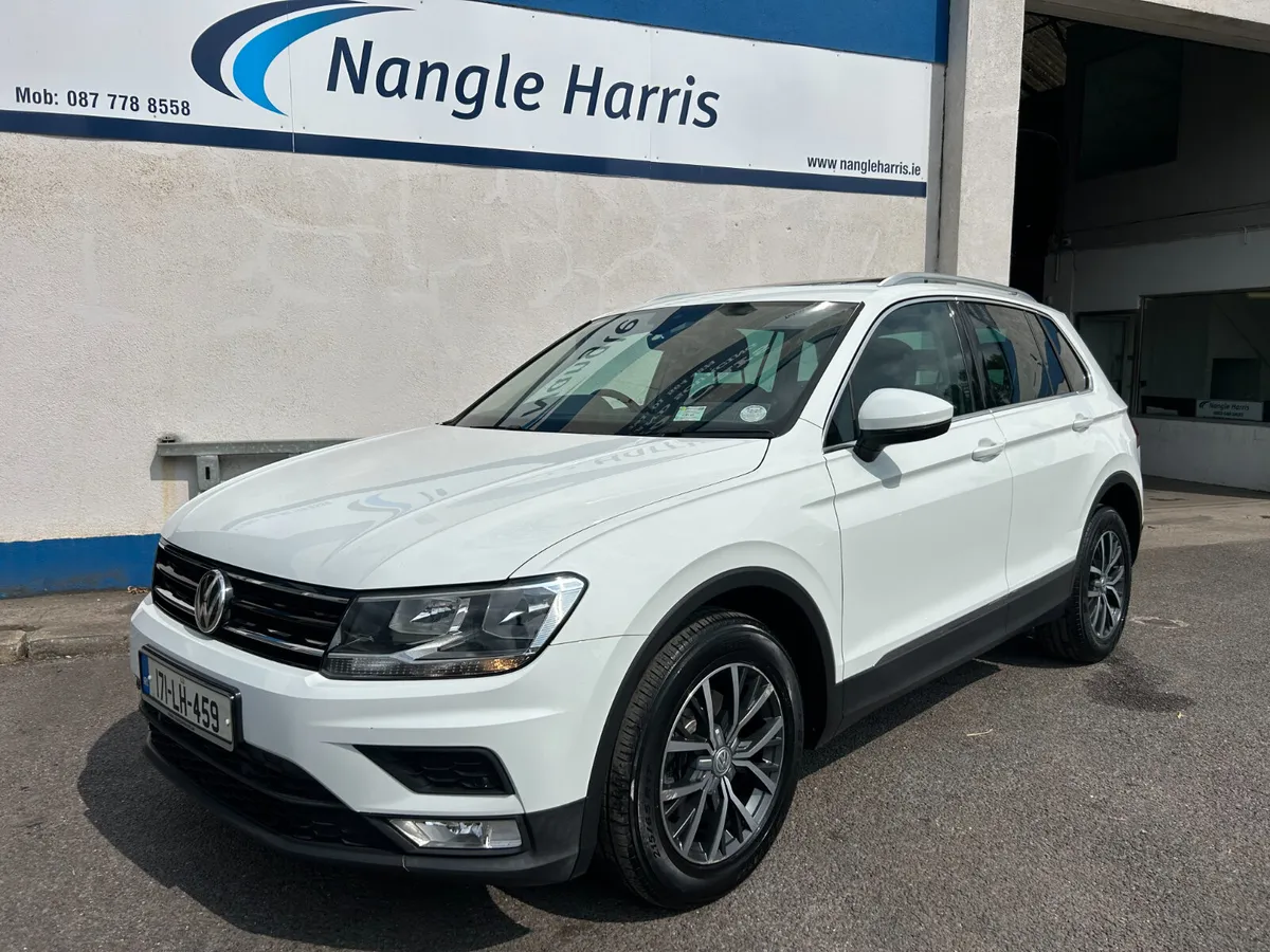 Volkswagen Tiguan ONE OWNER. LOW KMS - Image 1