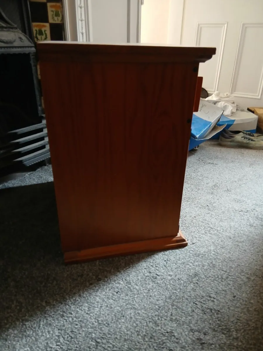 Lovely quality pine bedside locker 2ft tall x23 in - Image 2