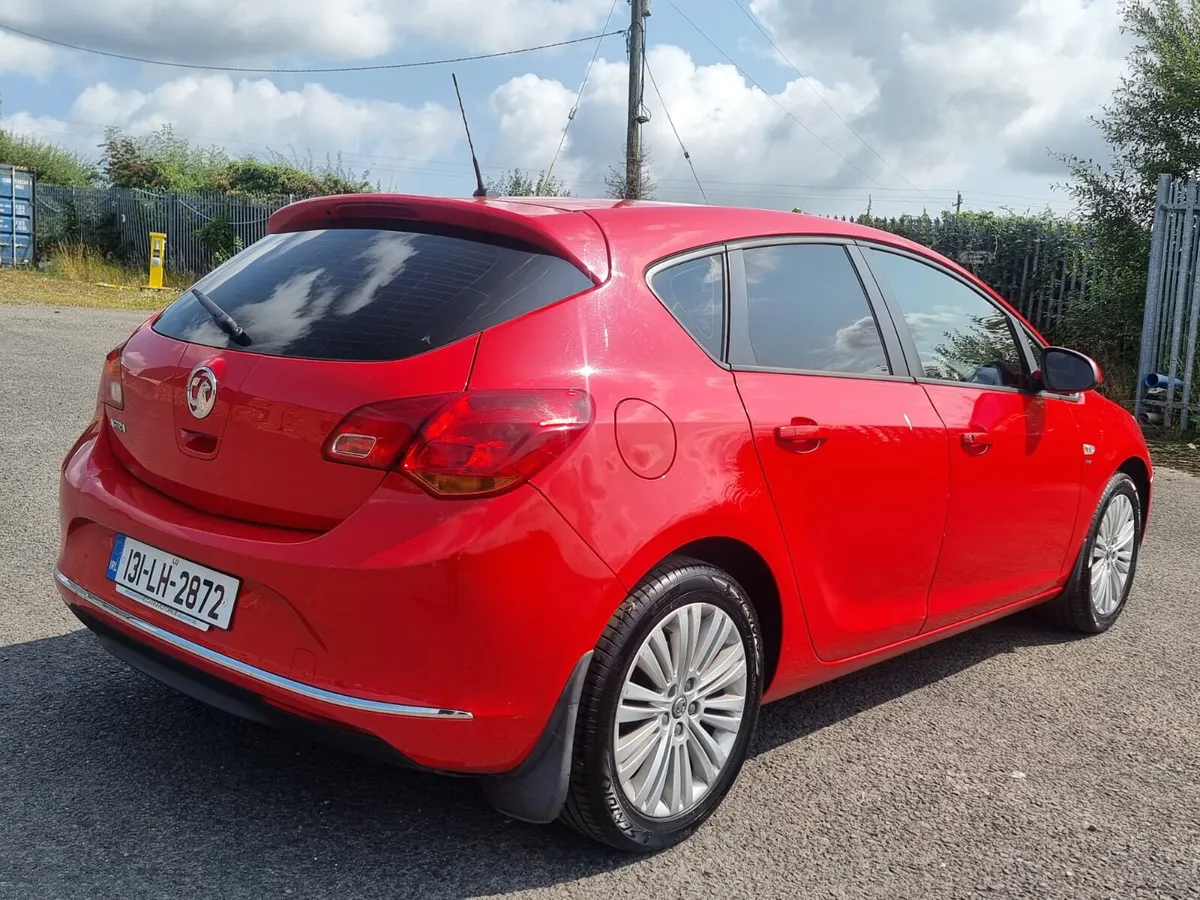 2013 VAUXHALL ASTRA NCT&TAXED MINT CAR €3,650 - Image 3