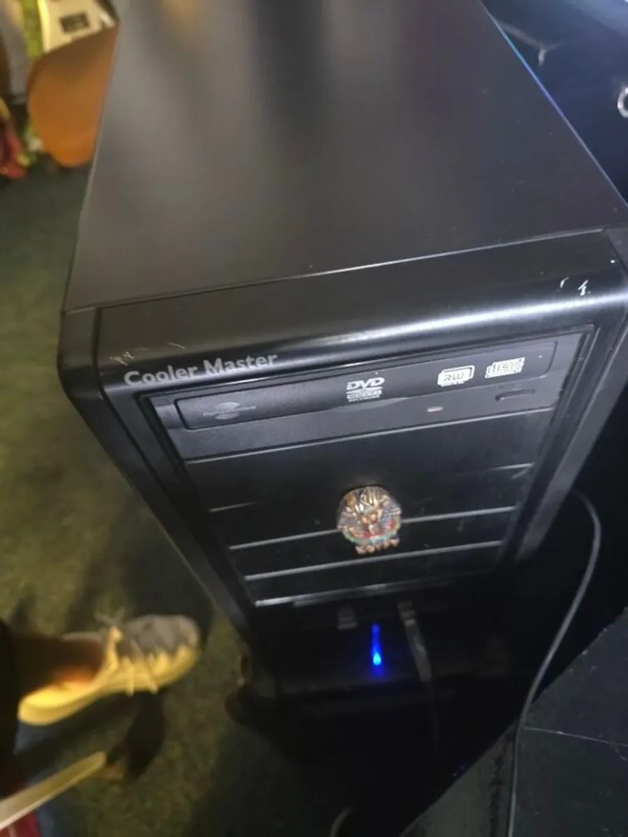 Music Studio Computer - Image 1
