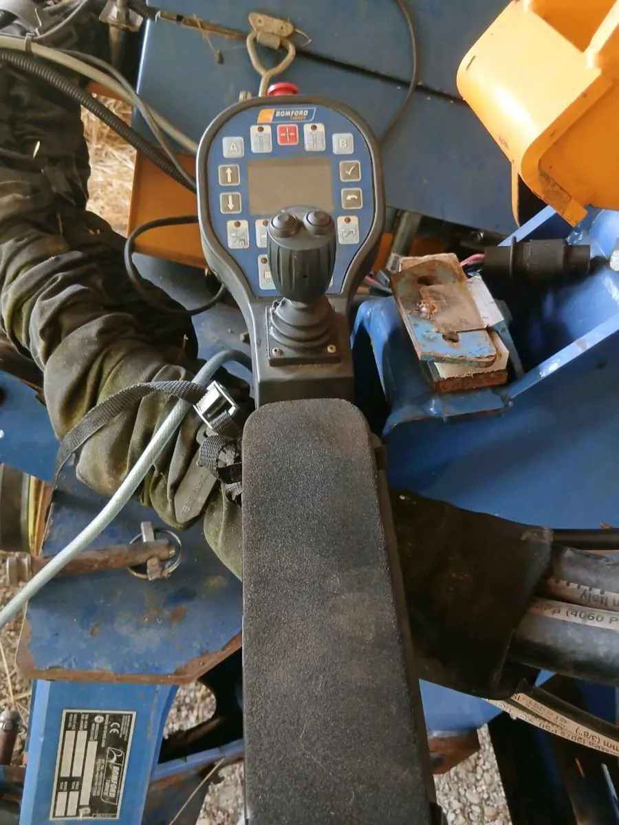 Romford hedgecutter - Image 4