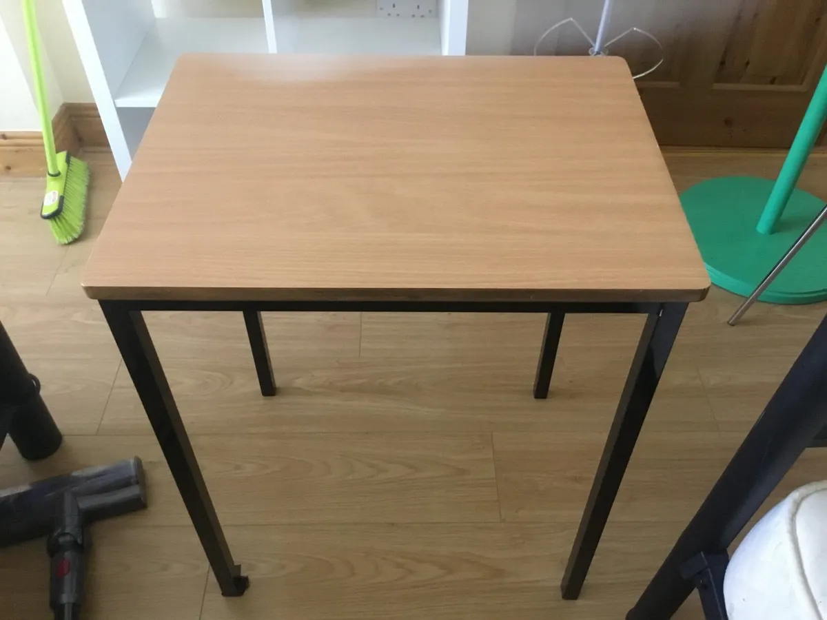 Desk - Image 2