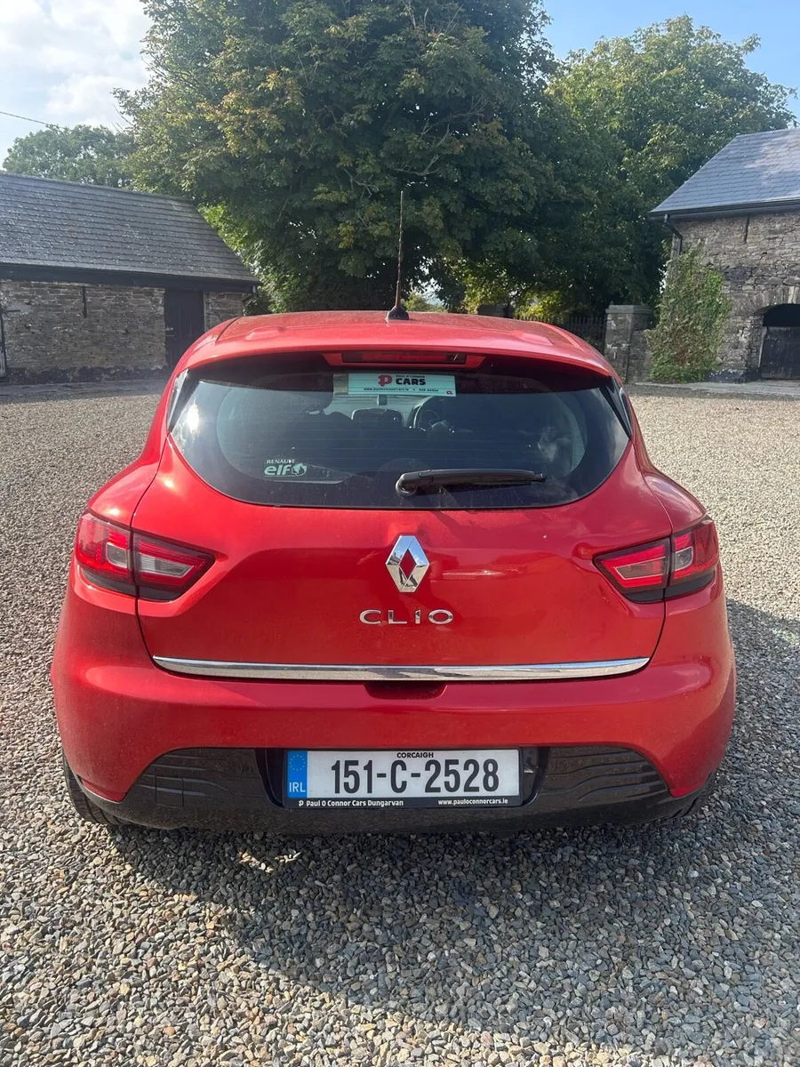 Renault Clio - Image 2