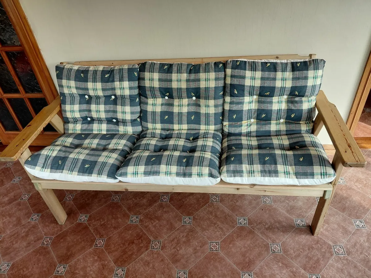 Conservatory table and chairs set - Image 2