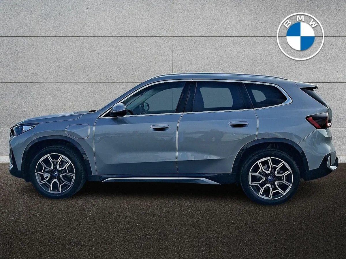 BMW X1 xDrive25e xLine - Image 3