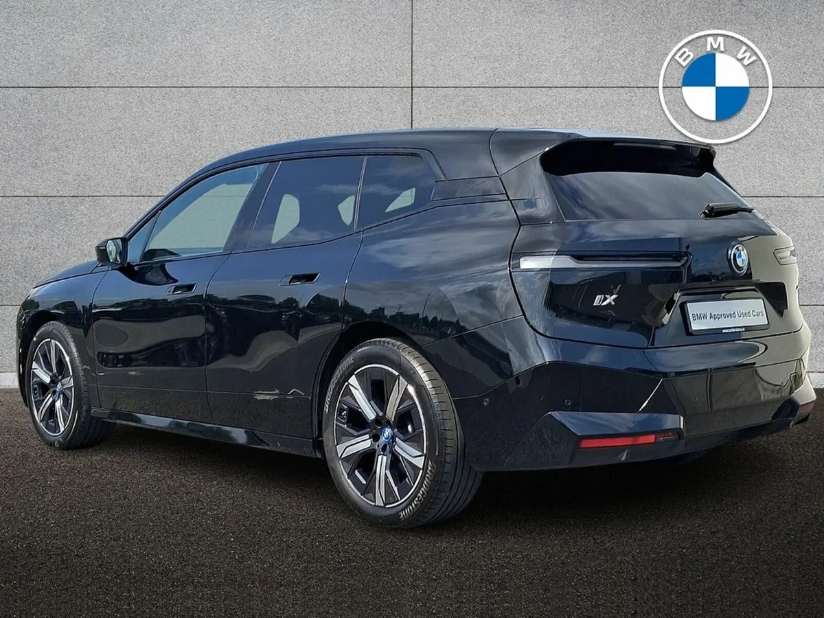 BMW iX xDrive40 M Sport - Image 3