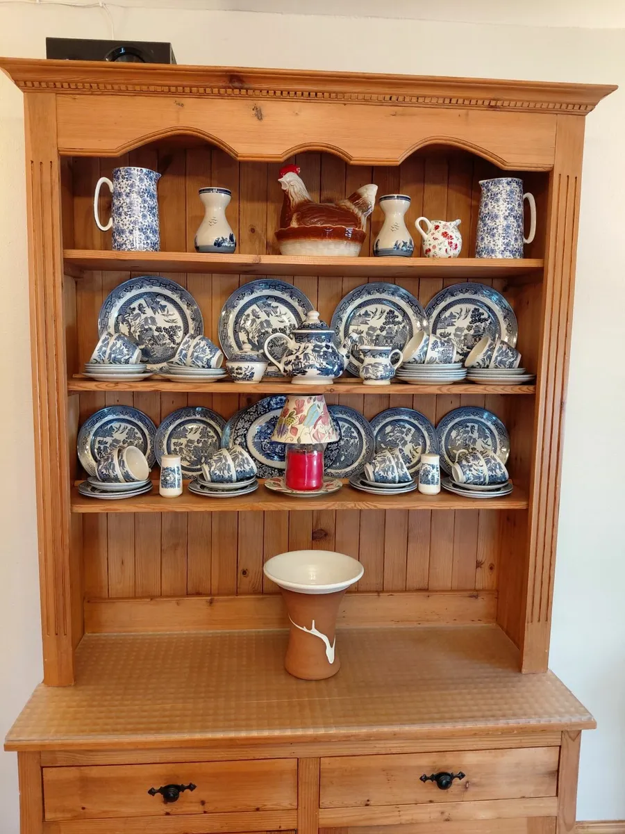 Solid pine kitchen dresser - Image 2