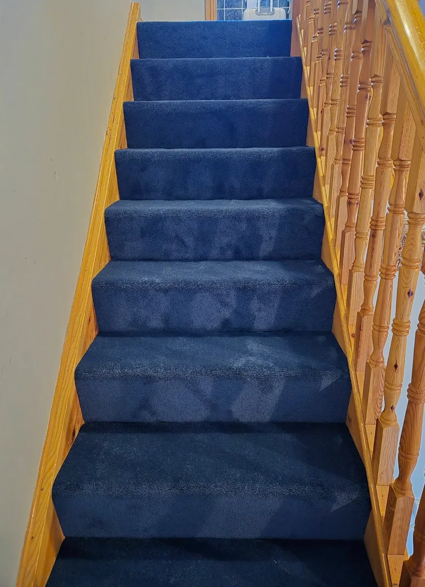 Carpet & Flooring Installer - Image 1