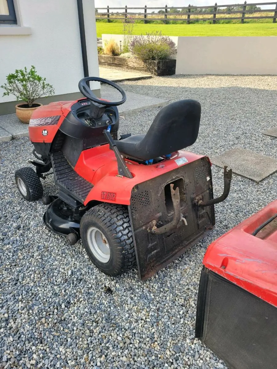 Castle garden mower - Image 2