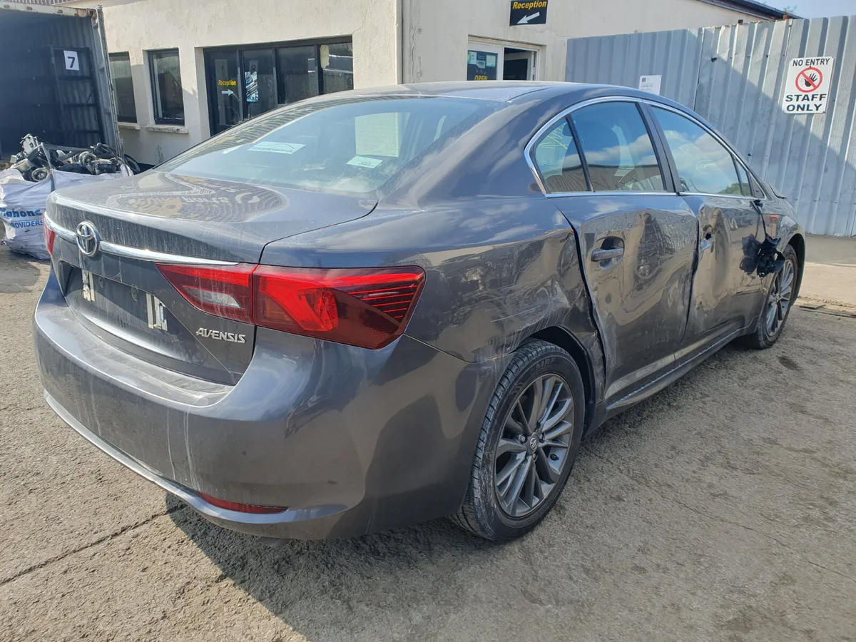 18 TOYOTA AVENSIS  1.6 D (N47) FOR BREAKING - Image 3