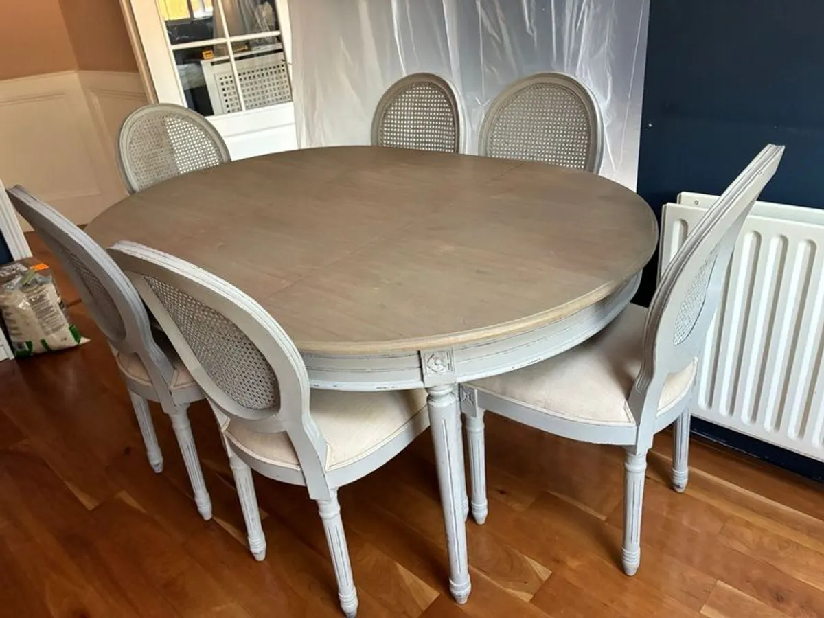Dining Table & 6 Chairs - Image 1