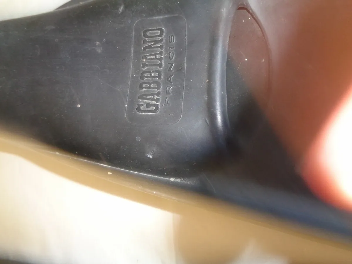 "Gabbiano" Black Fins for Sale - Image 2