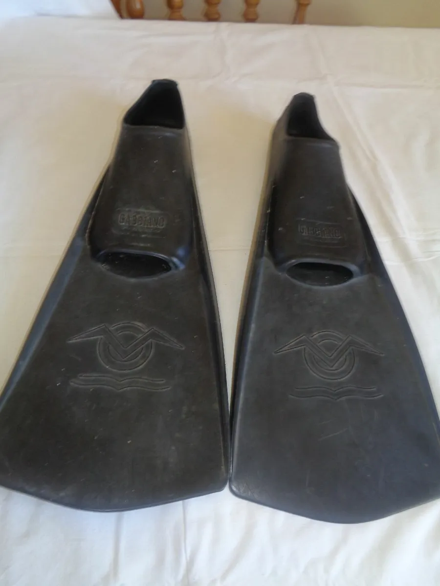 "Gabbiano" Black Fins for Sale - Image 3