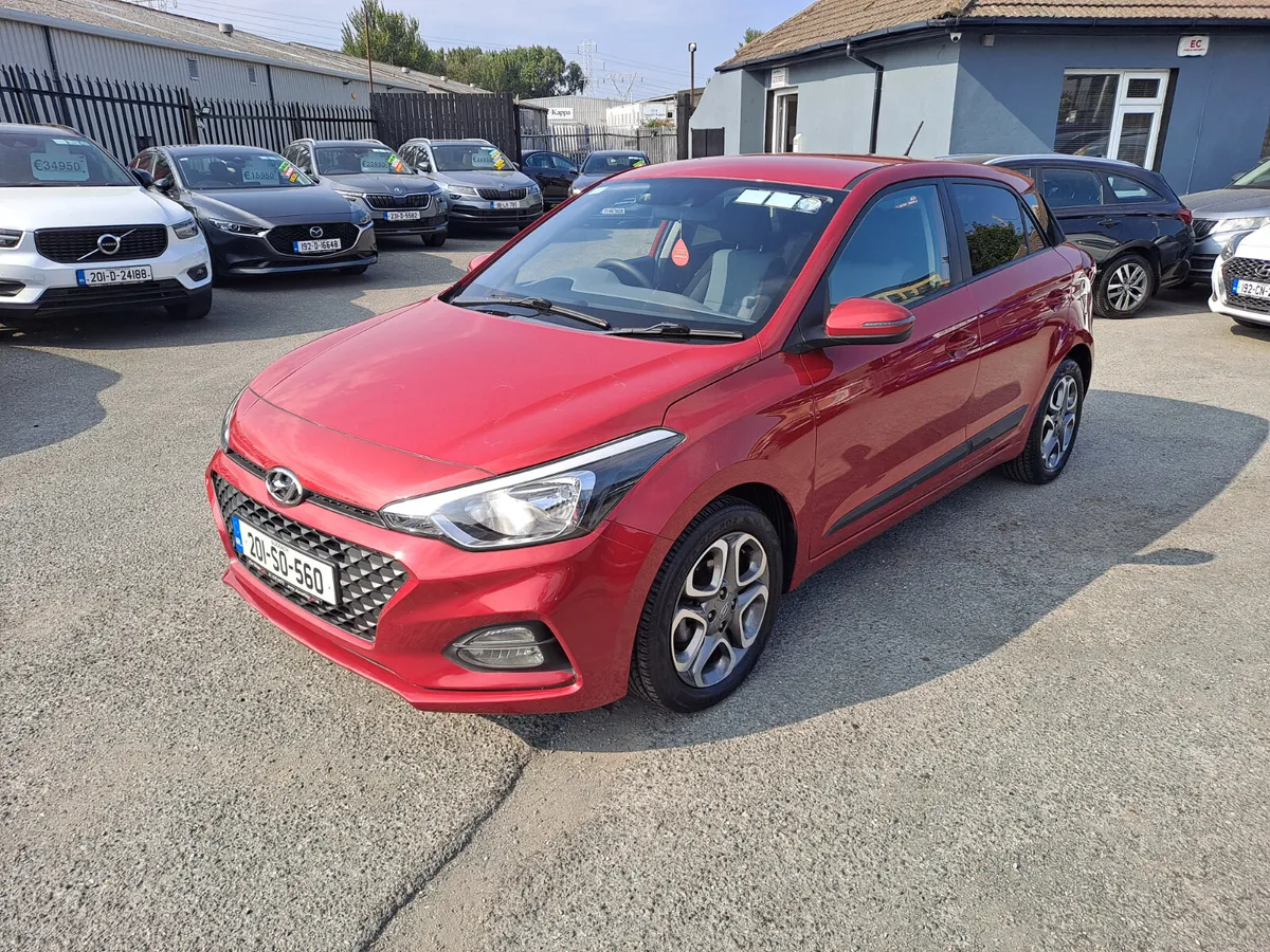 Hyundai i20 DELUXE 5DR - Image 4