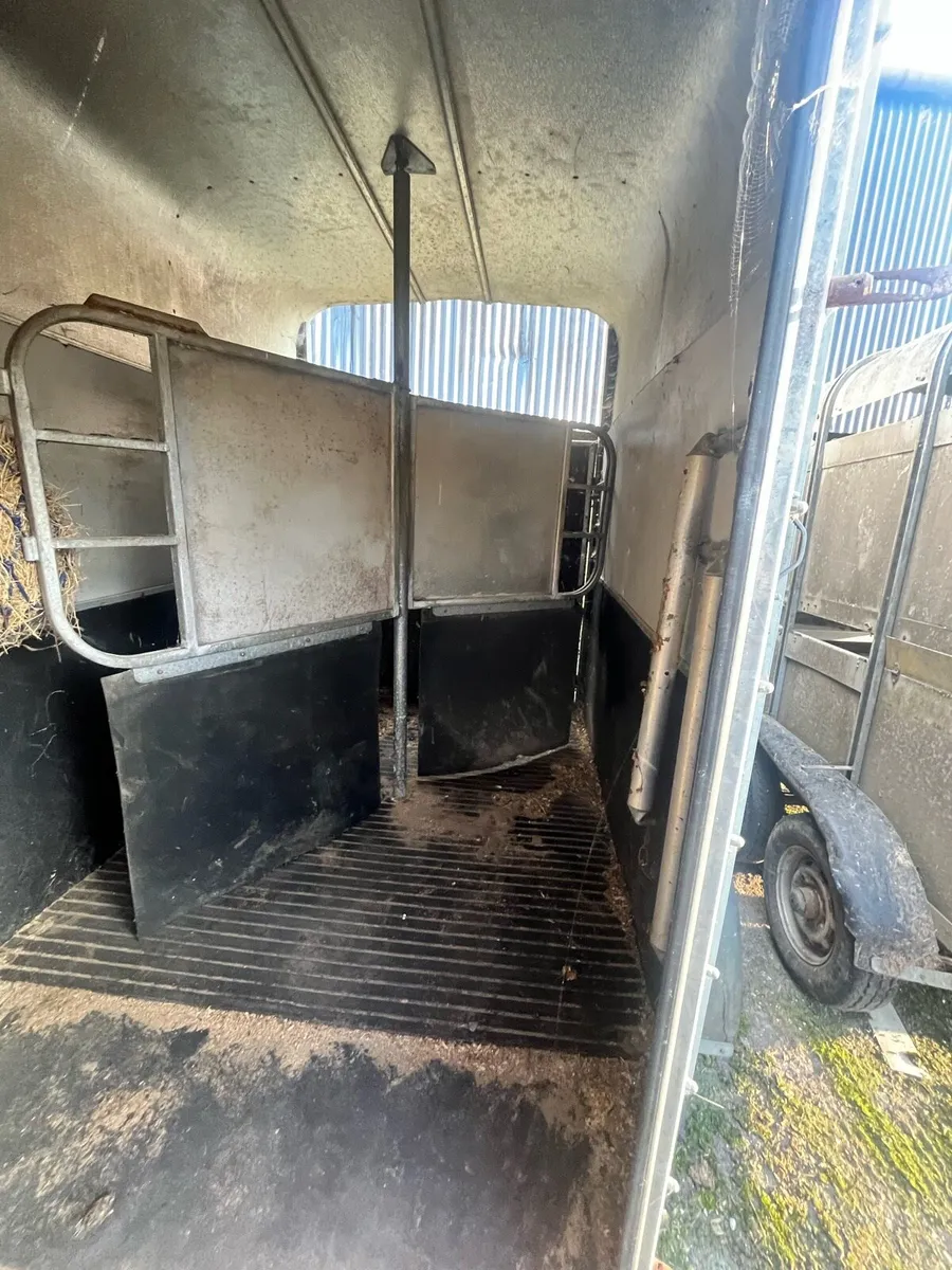 Hunter horse box - Image 4