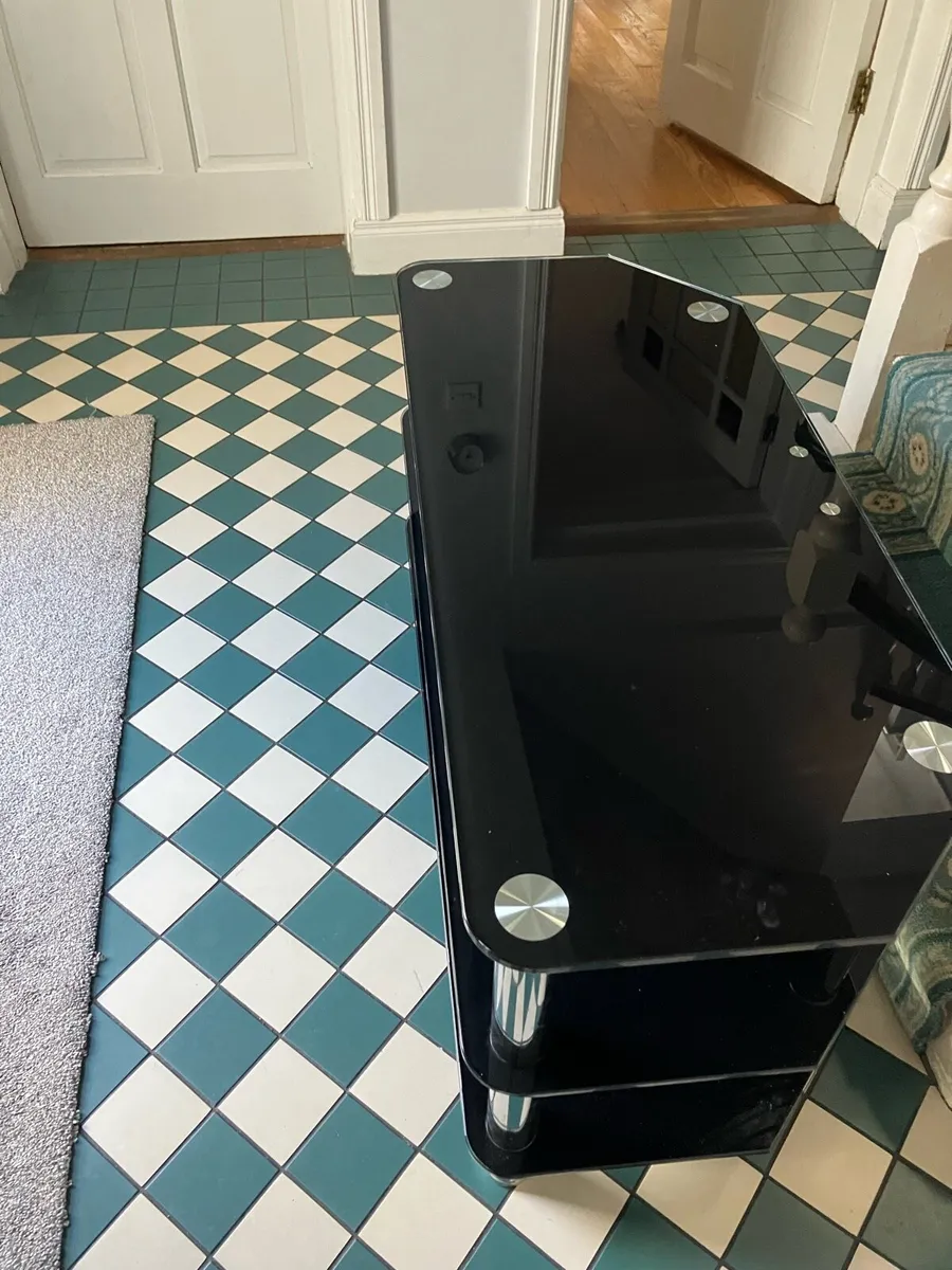 Tv stand - Image 3