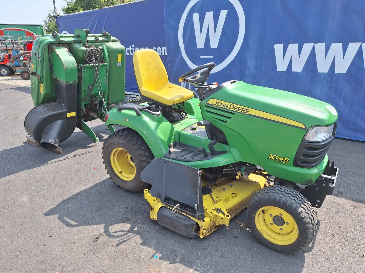 John Deere X748  Tractor  Mower For Auction - Image 2