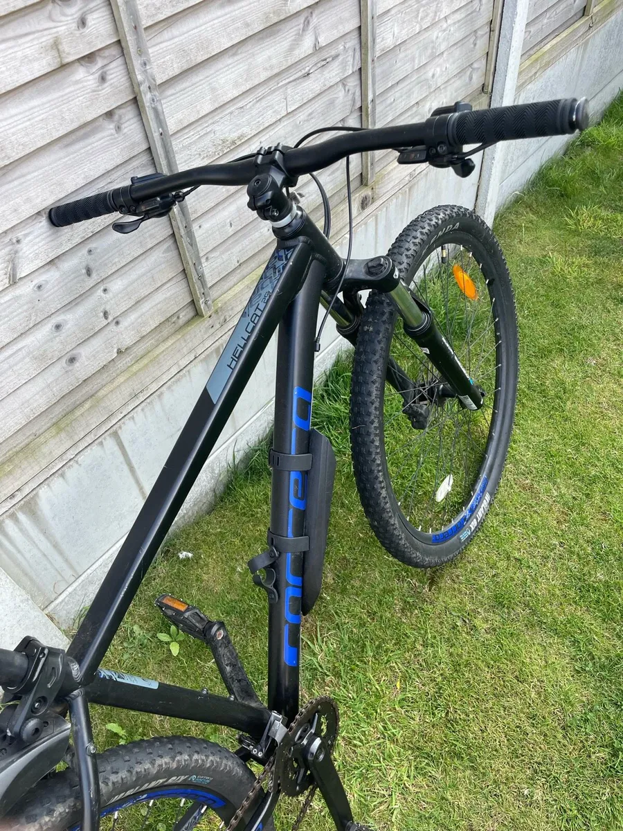 Carrera hellcat men’s mountain bike - Image 3
