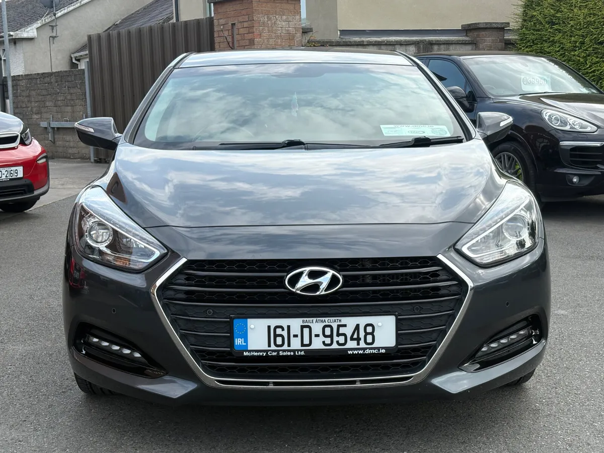 171 Hyundai i40 Executive 1.7 Diesel - Image 2