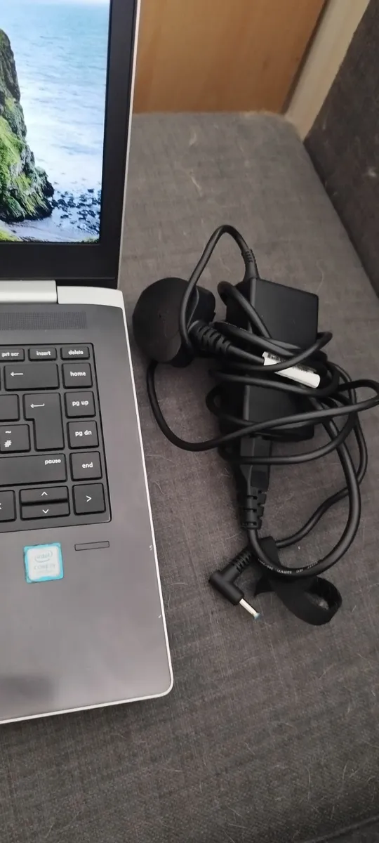 HP ProBook 440 G5 Laptop w/ Charger - Image 3